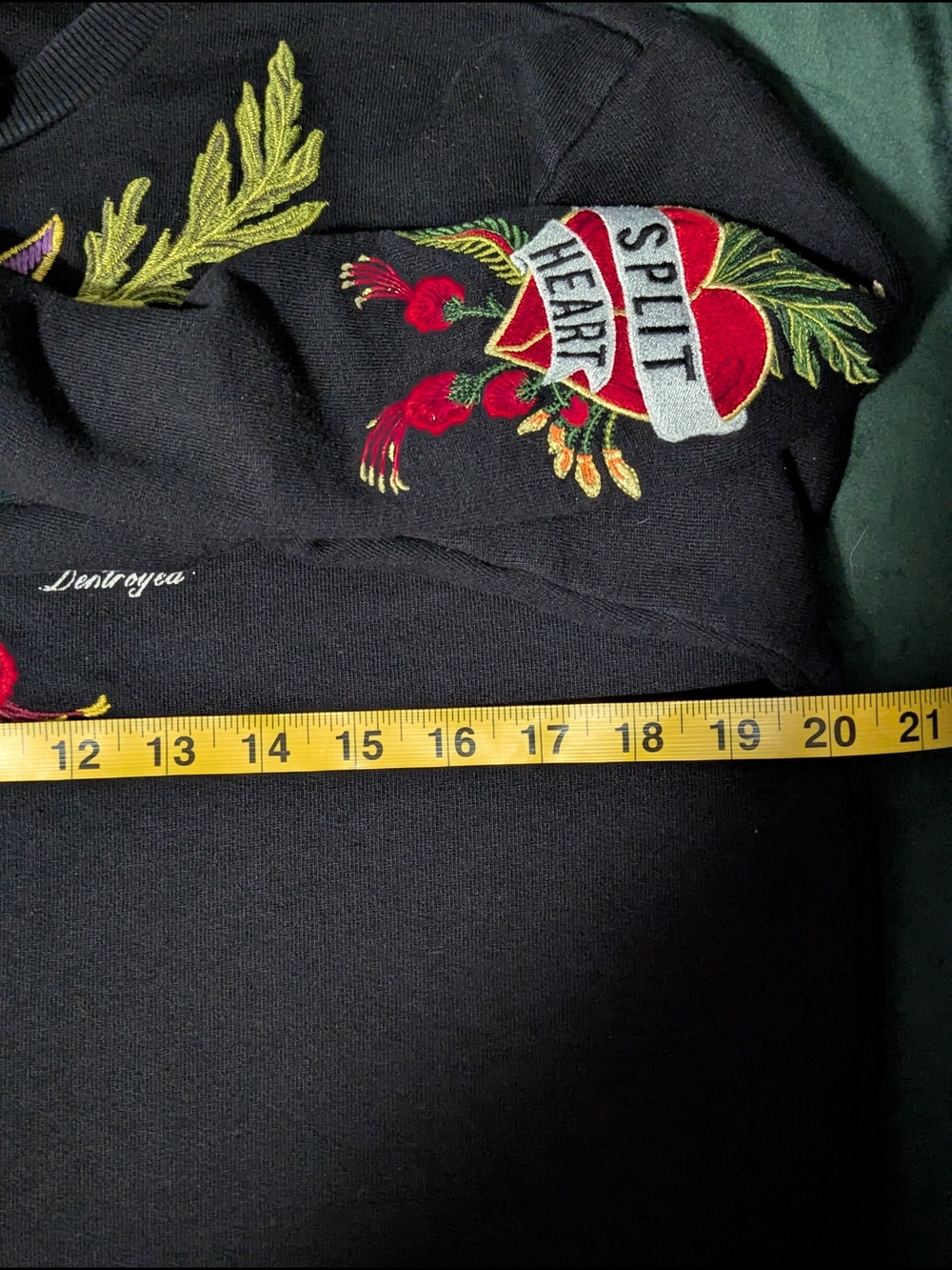 Zara Embroidered Tiger Snake Split Heart Sweatshirt Tattoo Graphic Medium - Picture 6 of 6